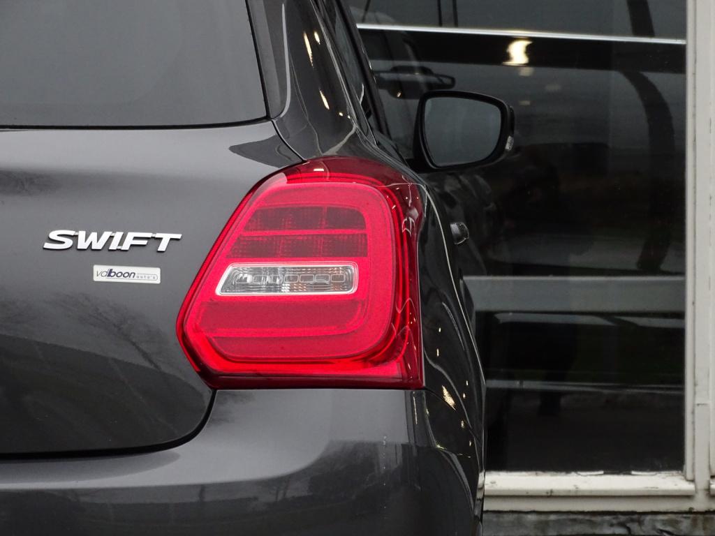 Suzuki Swift 1.0 stijl automaat | stoelverwarming | navi | bluetooth