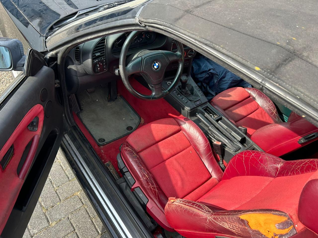 BMW 3-serie Cabrio 320i Executive OPKNAPPERTJE! RIJKLAAR TEGEN MEER PRIJS!