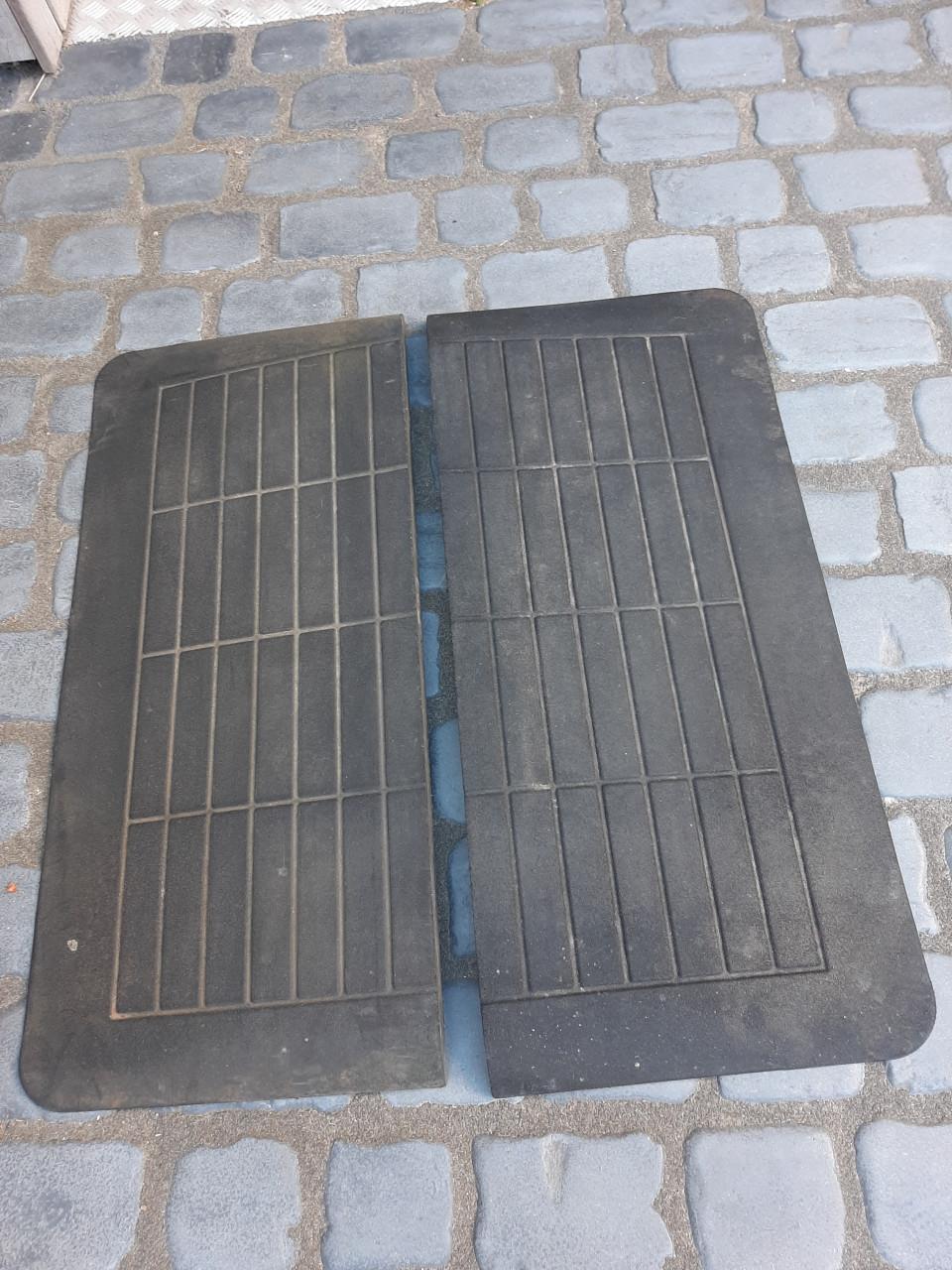 Te koop 2 oprijplaten ,drempelhulp voor scootmobiel