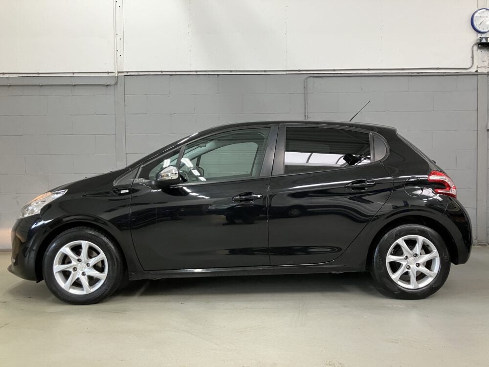 Peugeot 208 1.2 VTi Blue Lease