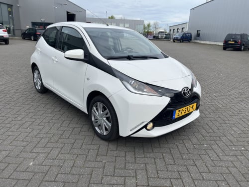 Toyota Aygo 1.0 vvt-i x-wave