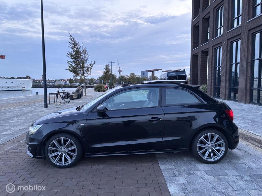 Audi A1 1.4 TFSI S-Line Panorama Automaat km205.202 Nap BJ2011
