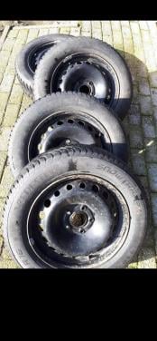 Winterbanden 205-60-R16