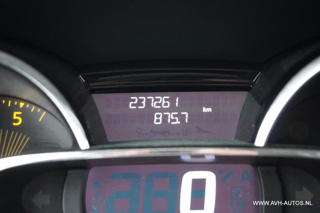 Renault Clio estate 1.5 dci eco dynamique