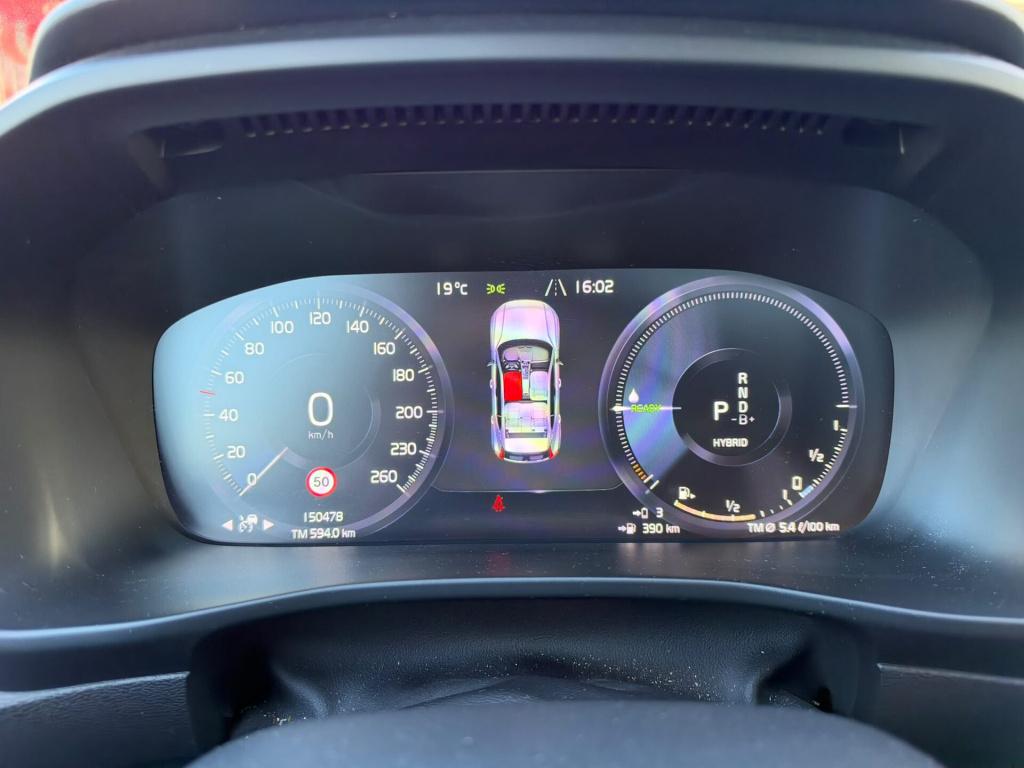 Volvo XC40 1.5 t4 recharge r-design