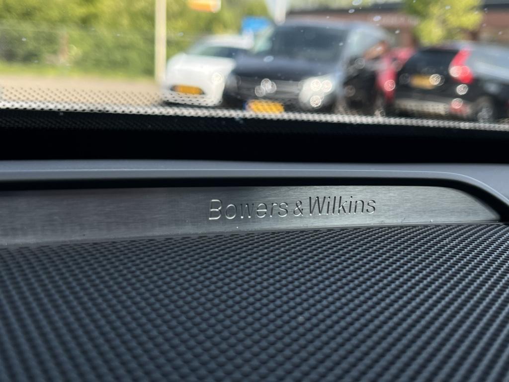 Volvo XC90 2.0 t8 plug-in hybrid awd ultimate dark | luchtvering | bowers &