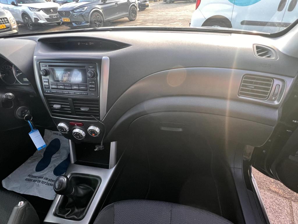 Subaru Forester 2.0 xs 40 year edition, panodak, trekhaak enz...