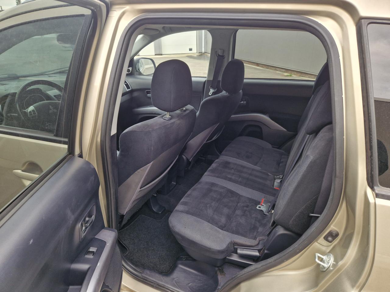 Mitsubishi Outlander 2.4 Intense+ Special Edition