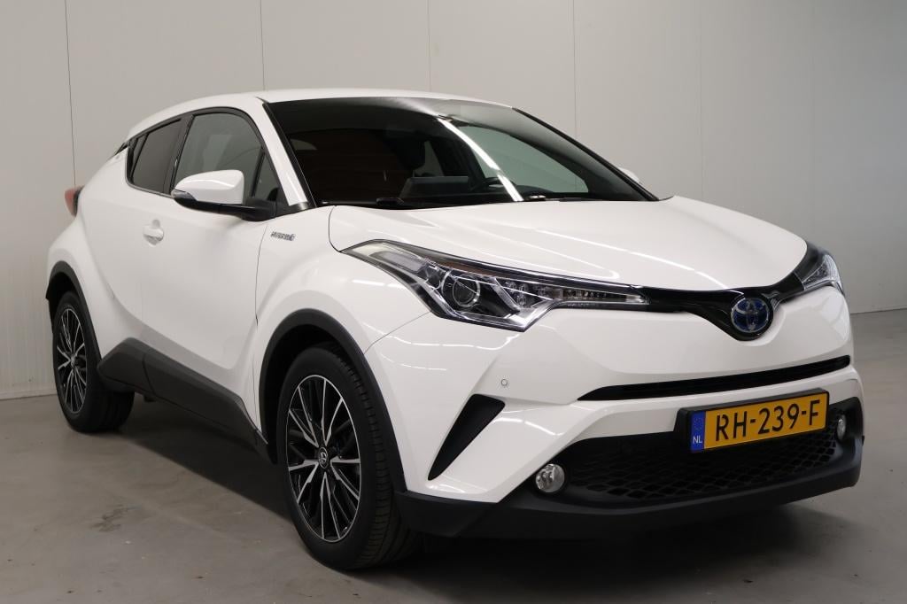 Toyota C-hr 1.8 hybrid dynamic