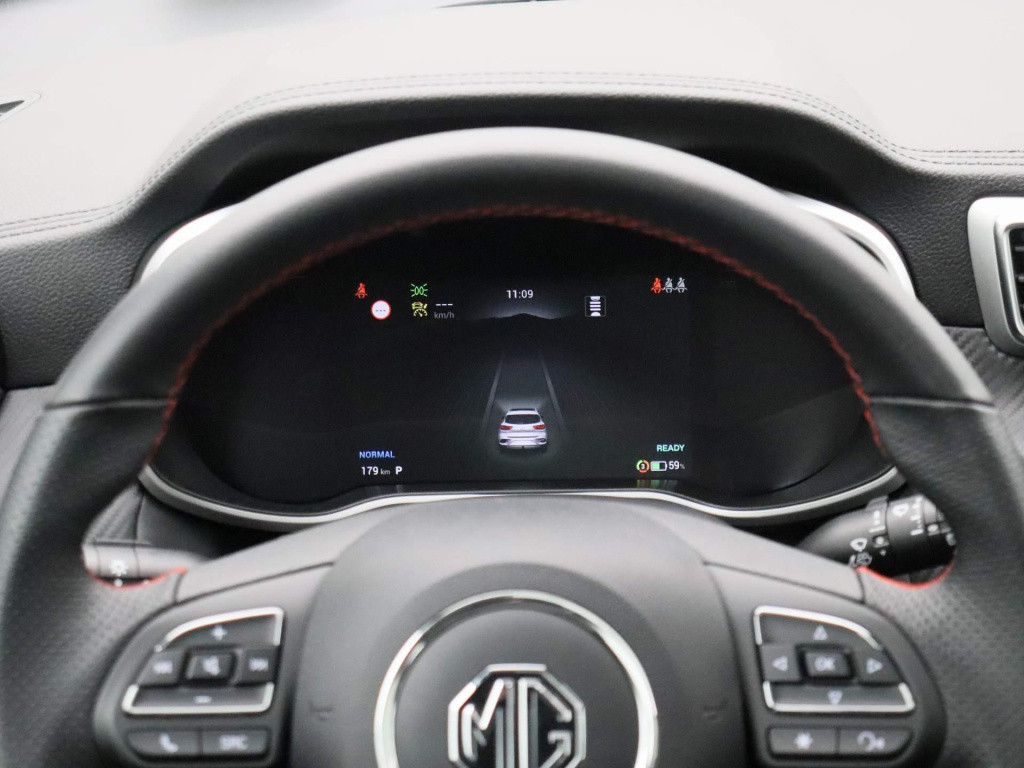 MG Zs-ev standard range luxury 50 kwh | ecc | navi | leder | schuifdak | pd