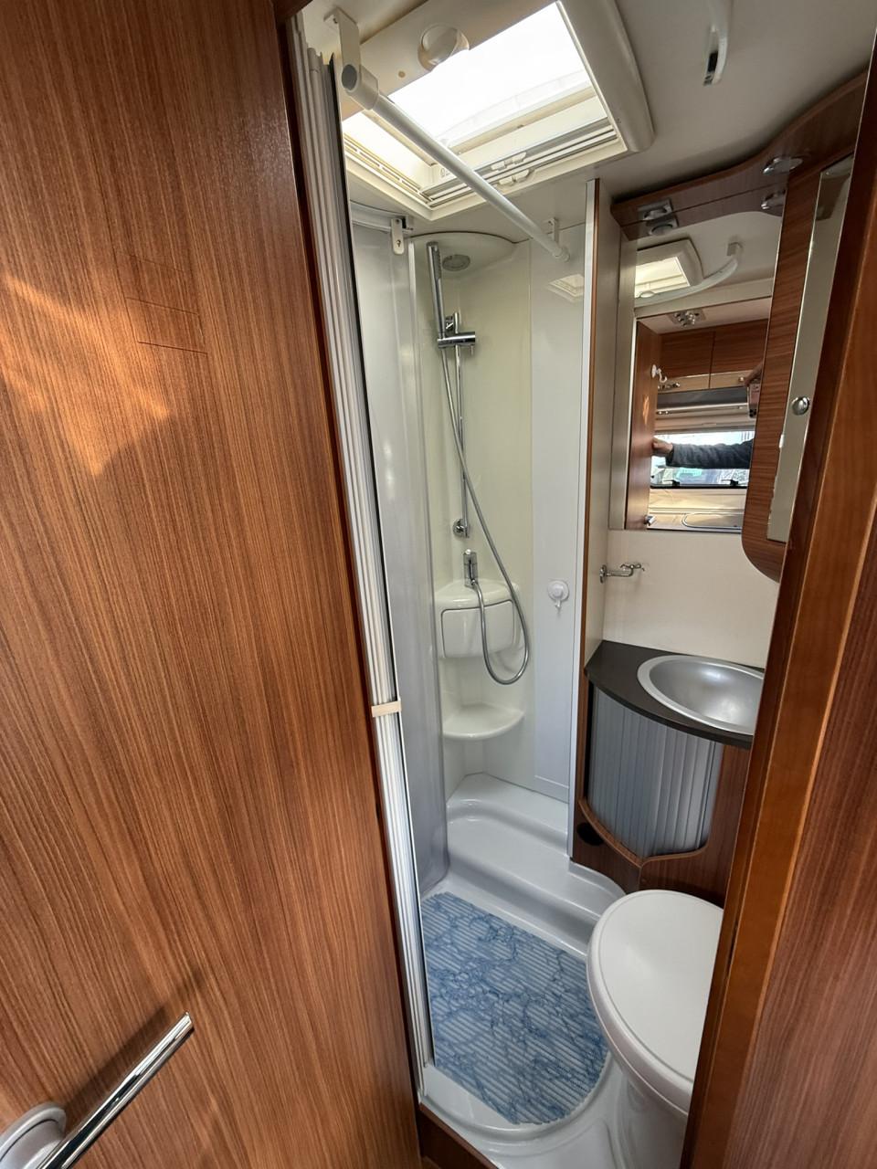 Adria Compact SL  - Compacte camper vol comfort en vrijheid!