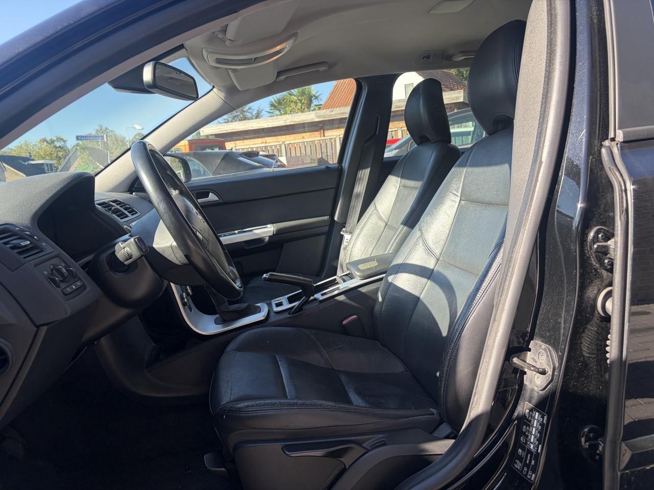 Volvo V50 2.0F Summum Airco NAVI PDC