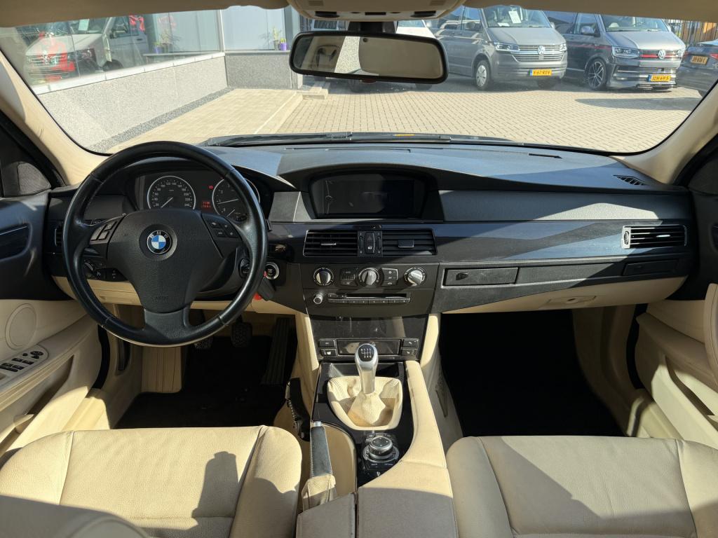 BMW 5 Serie touring 520i business line | cruise | navi | leder | stoelverwa