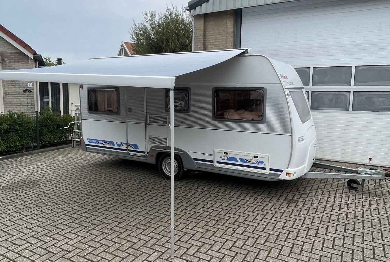 Dethleffs 460 | vast bed | voortent | evt. mover luifel