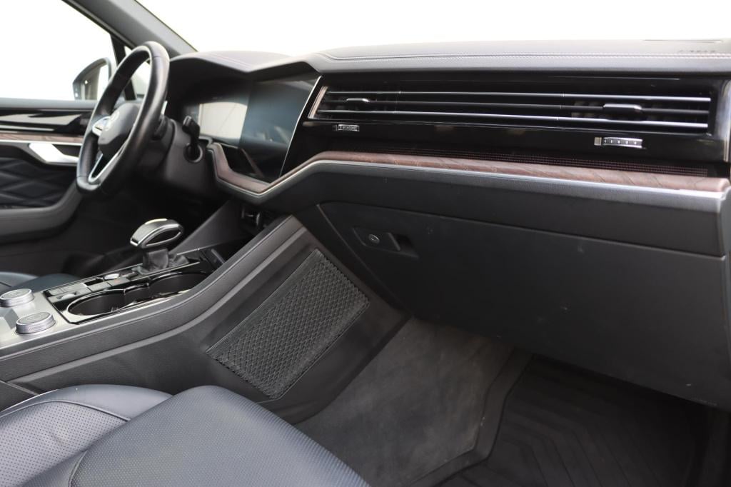 Volkswagen Touareg 3.0 tsi ehybrid 4motion atmosphere 380pk tiptronic