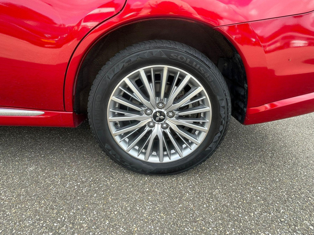 Mitsubishi Outlander 2.4 phev intense+ plug in hybride automaat
