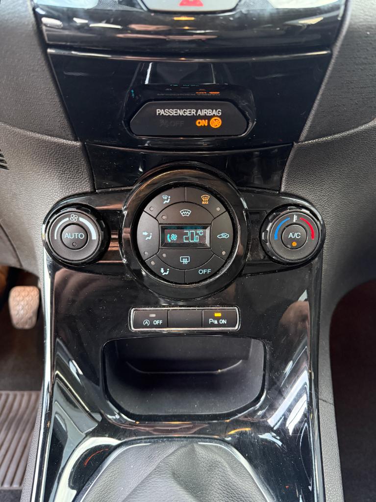 Ford Fiesta 1.0 - titanium