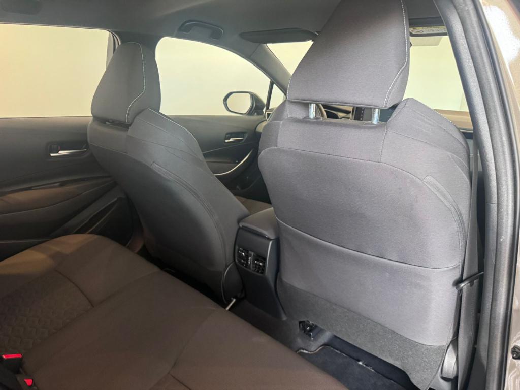 Toyota Corolla Touring Sports 1.8 hybrid business