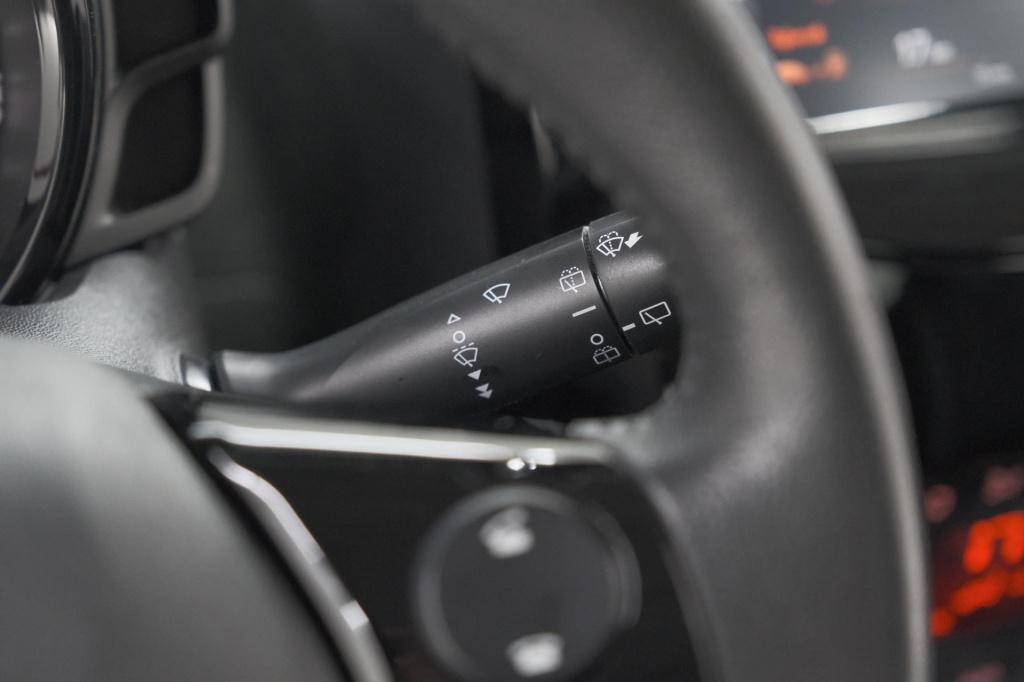 Peugeot 108 1.0 e-vti allure | camera | climate control | dab+ | 15 inch li