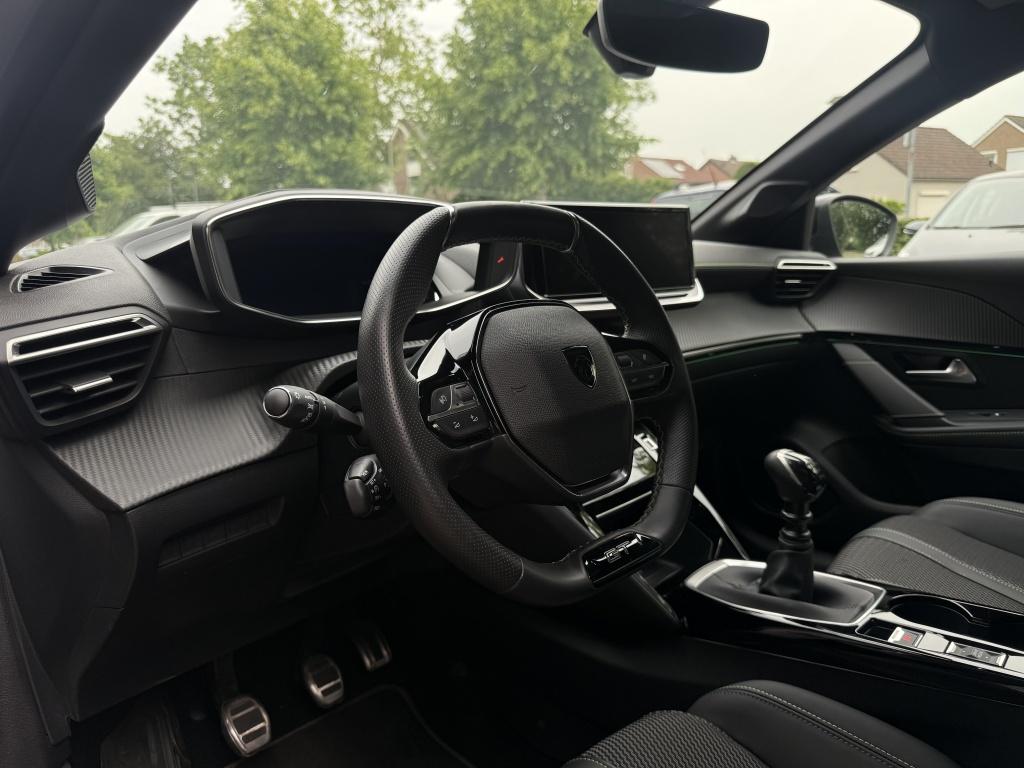 Peugeot 208 1.2 puretech gt