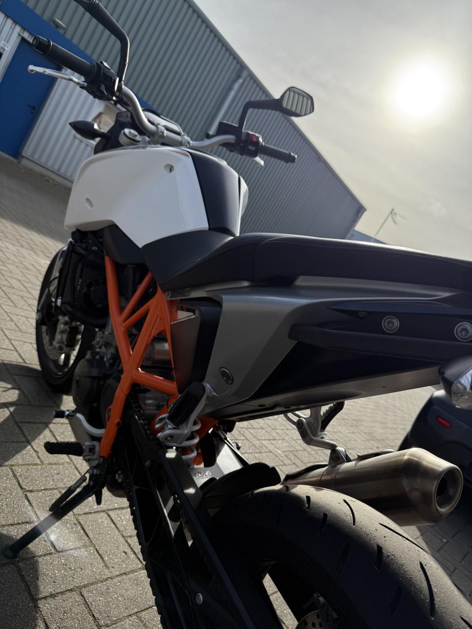 KTM Duke 690 2012
