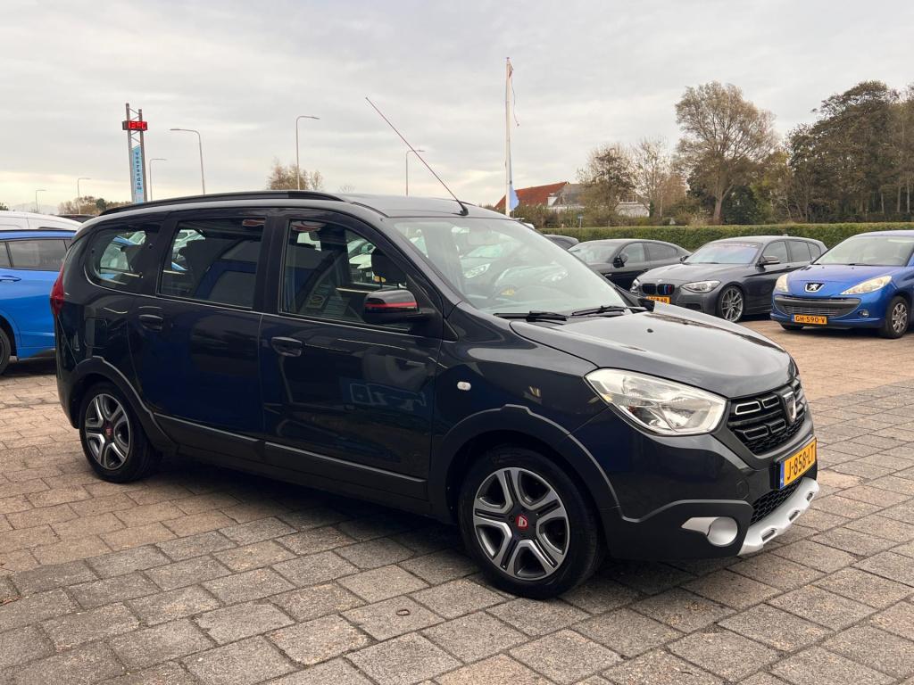Dacia Lodgy 1.3 tce tech road 7p. navi, trekhaak enz..