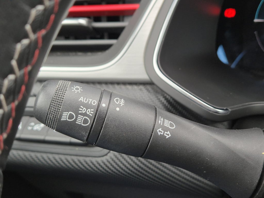 Renault Captur e-tech hybrid 145 r.s. line