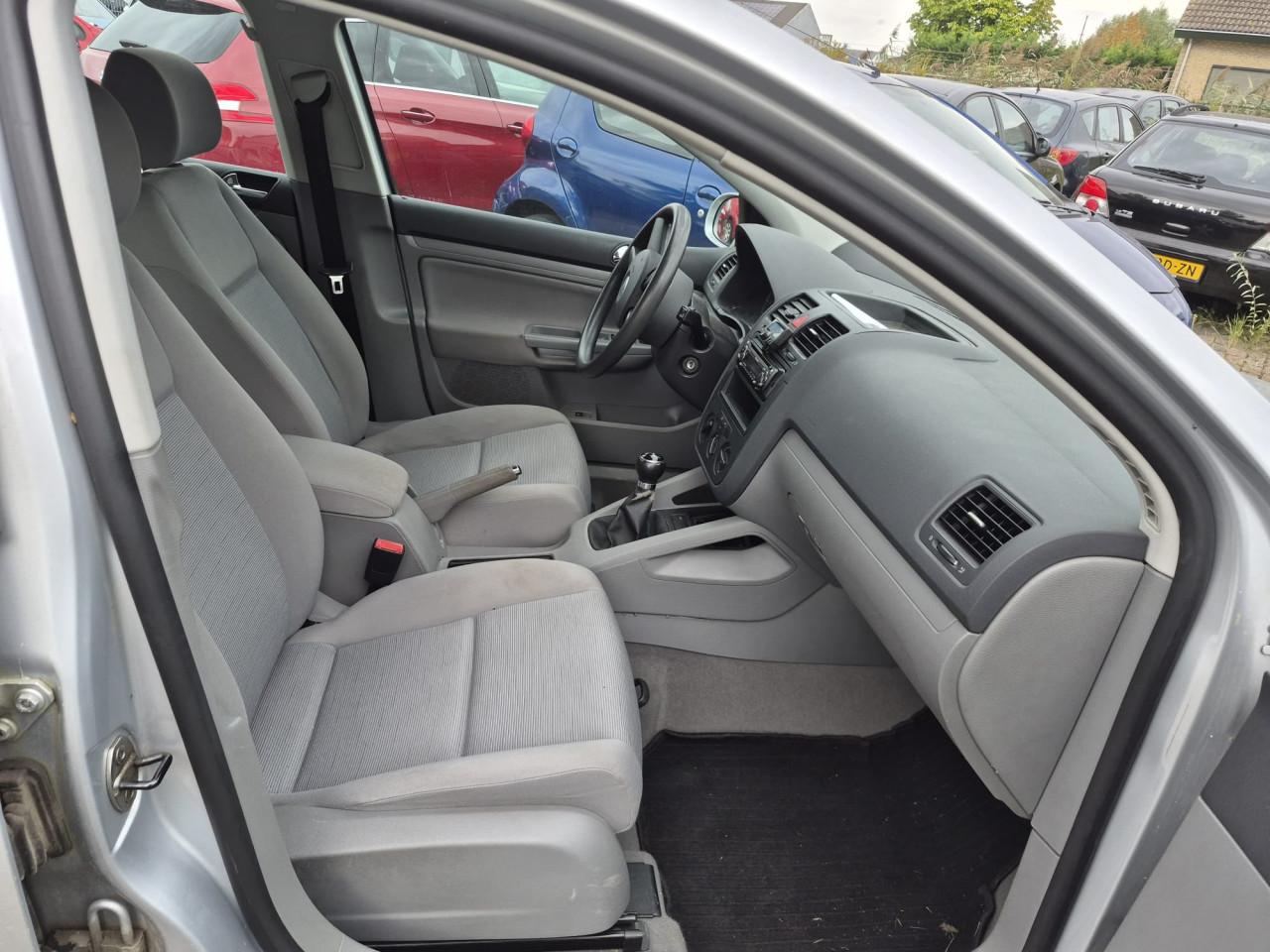 VW Golf V 1.4-16V  Apk 6-9-2027
