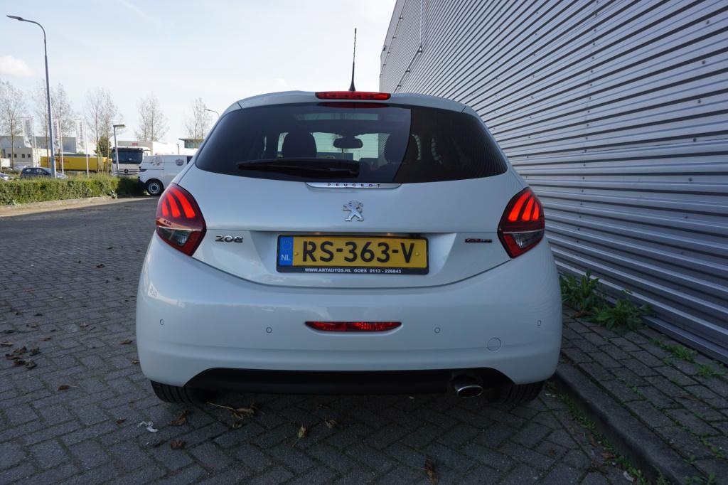 Peugeot 208 1.2 puretech gt-line airco / navi / cruise / camera / pano / ca