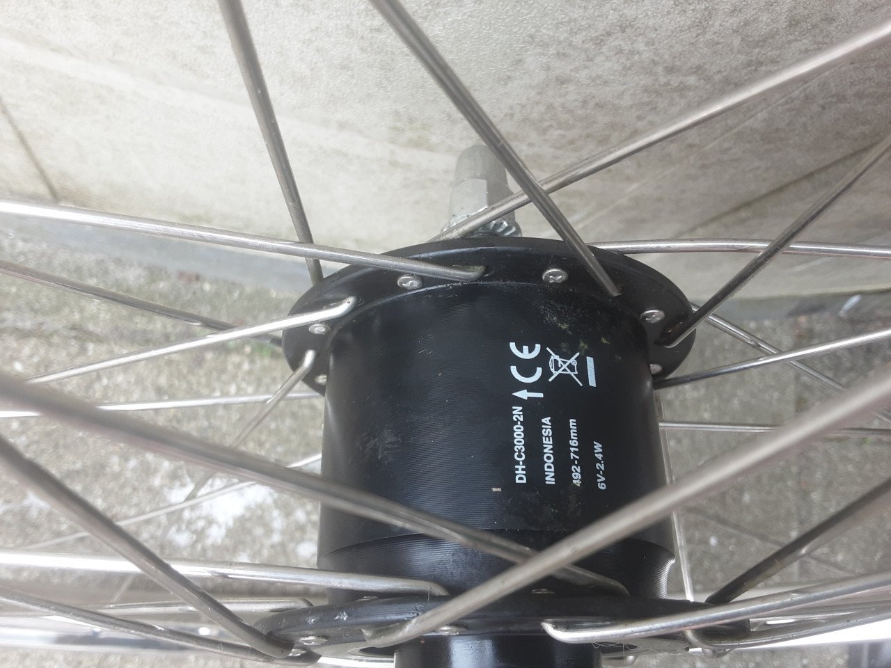 28 inch r.v.s shimano nexus voorwiel, naafdynamo