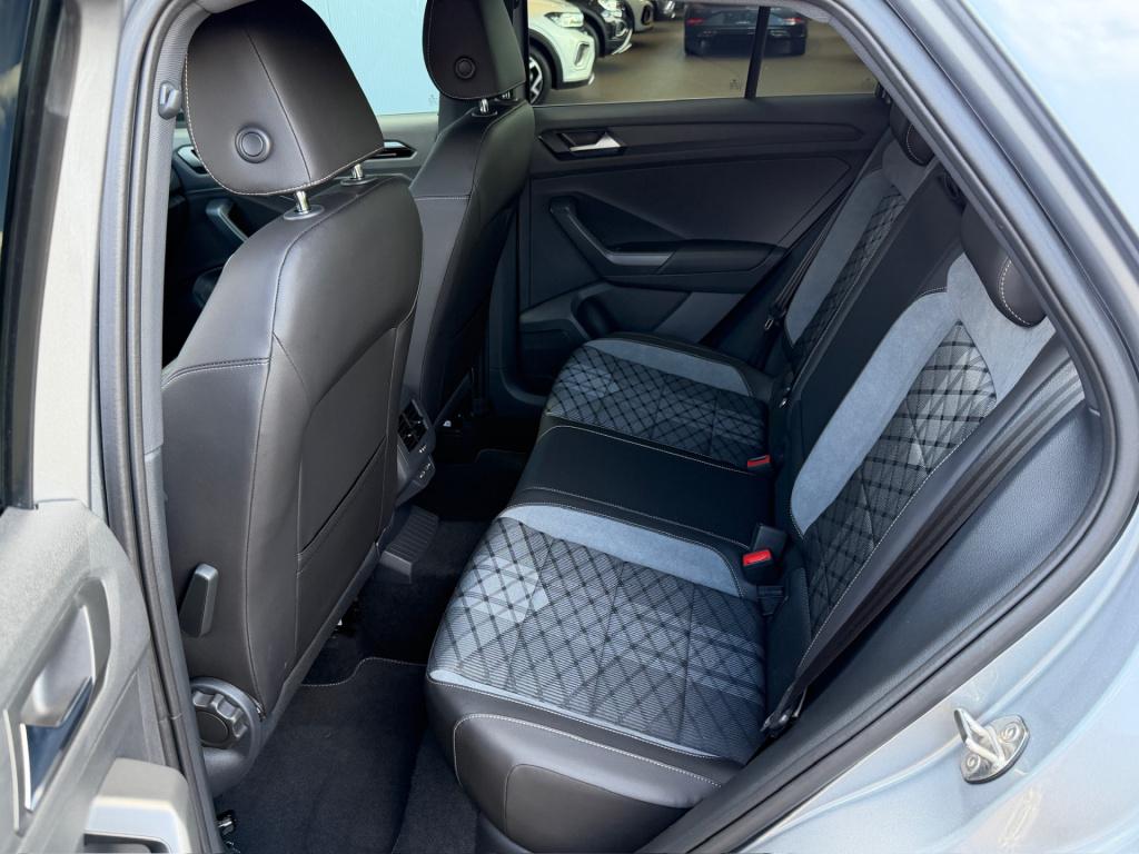 Volkswagen T-roc 1.5 tsi 150pk dsg r-line | camera | keyless | elek. achter