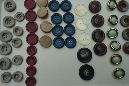 Assortiment van 50 unieke vintage knopen
