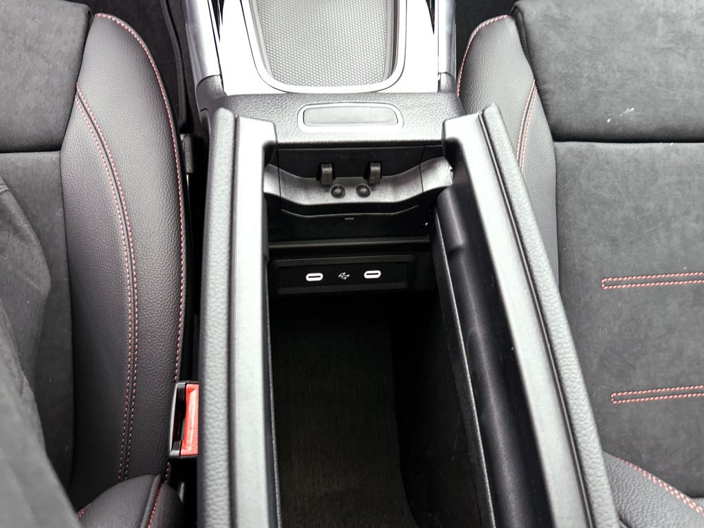 Mercedes-Benz Gla-klasse 250 e business solution amg | premium plus pakket 