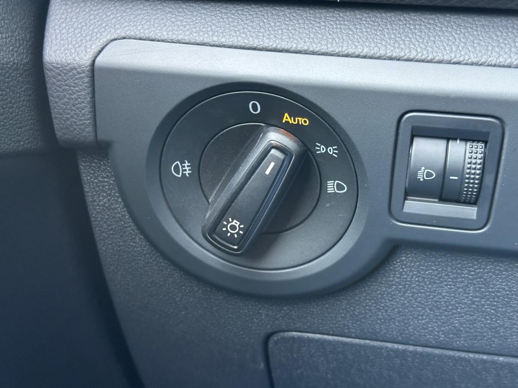 Volkswagen T-cross 1.0 tsi life | navi | climate | led | stoelverwarming | 