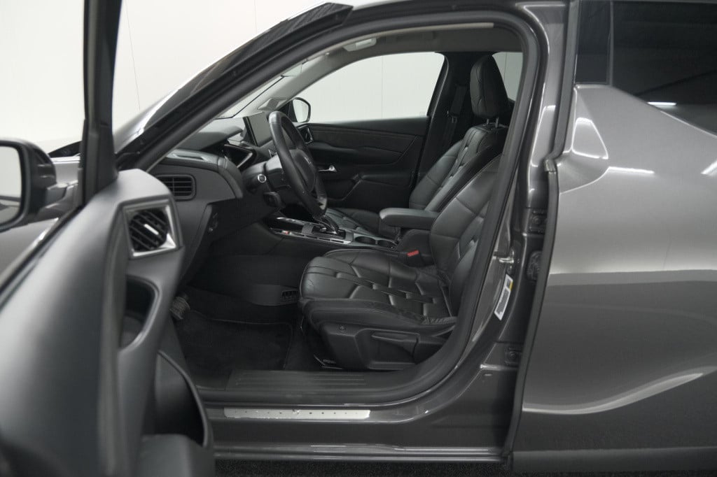 Ds Ds 3 crossback 50 kwh e-tense so chic | camera | dodehoekdetectie | head