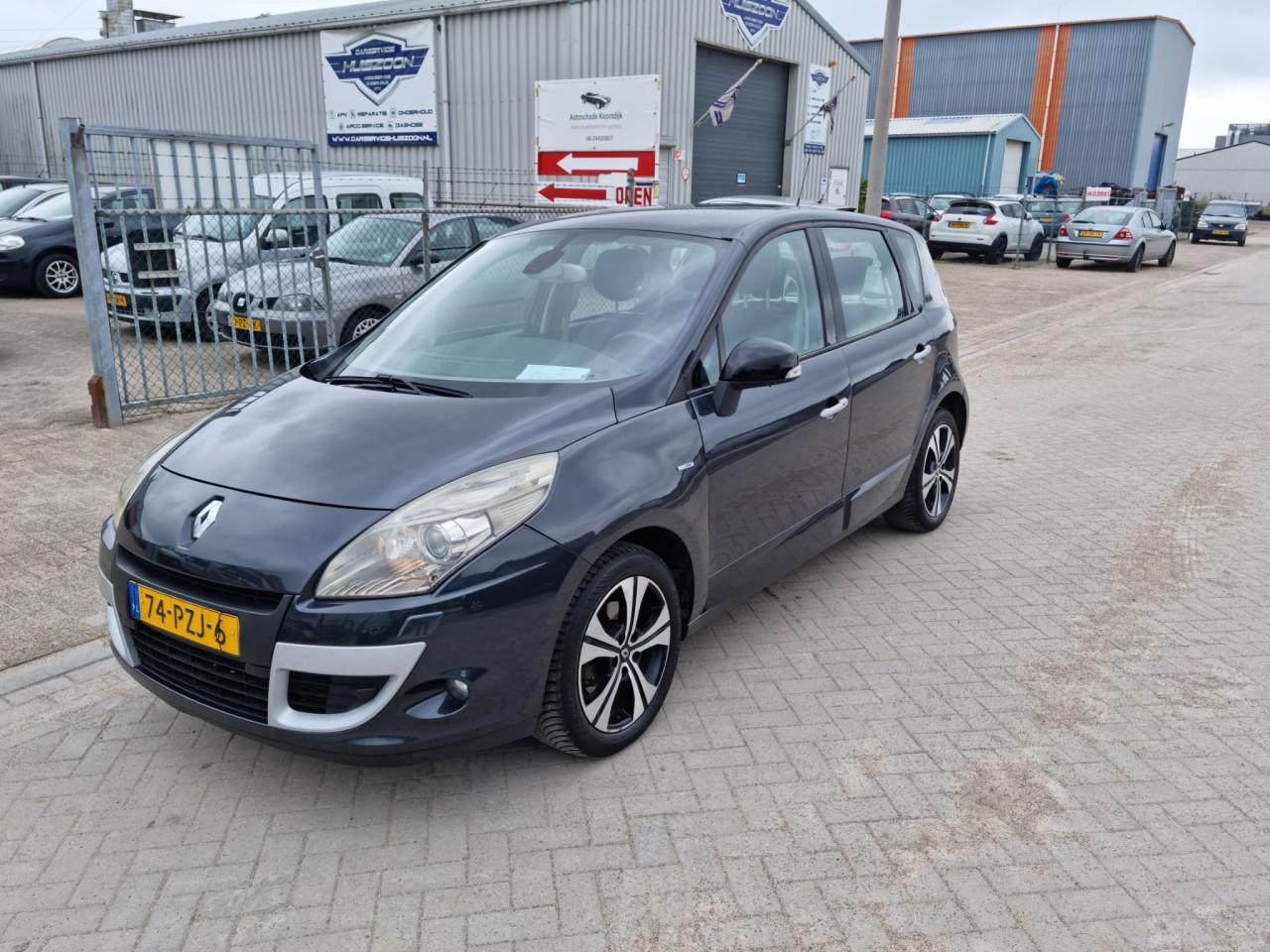 Renault scenic 1.4tce bose 130 pk bj 2011