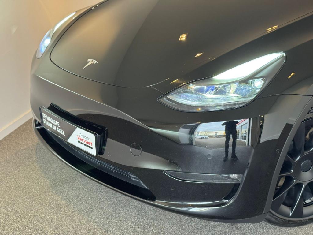 Tesla Model Y long range awd 75 kwh