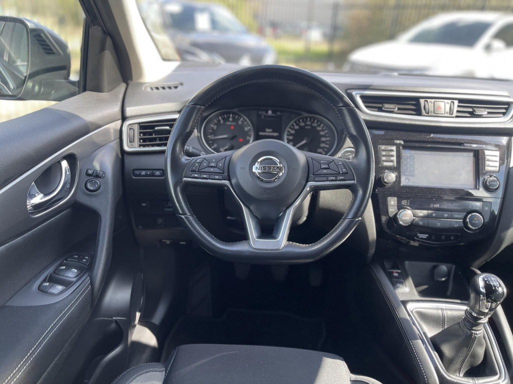 Nissan Qashqai 1.2 n-connecta design pack | panoramadak | navigatie | 360° 