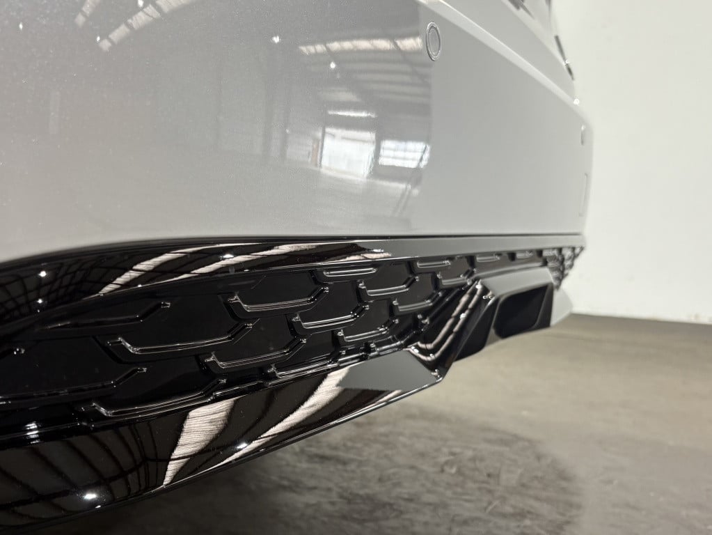 Toyota Corolla Touring Sports | € 1.500,- hybrid 180 gr sport