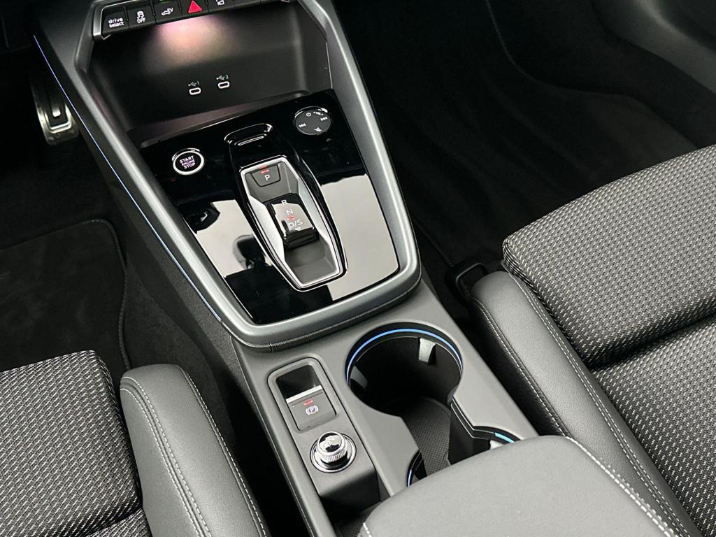 Audi A3 sportback s edition competition 45 tfsi e 200 kw / 272 pk sp