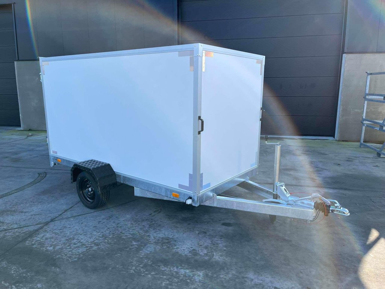 Gesloten aanhangers aanhanger4u