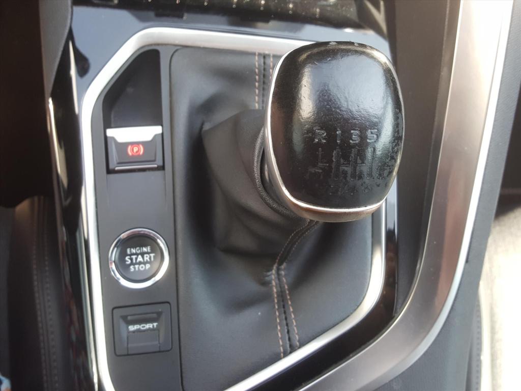 Peugeot 3008 gt-line 1.2 130pk apple carplay & android auto| navi | trekhaa