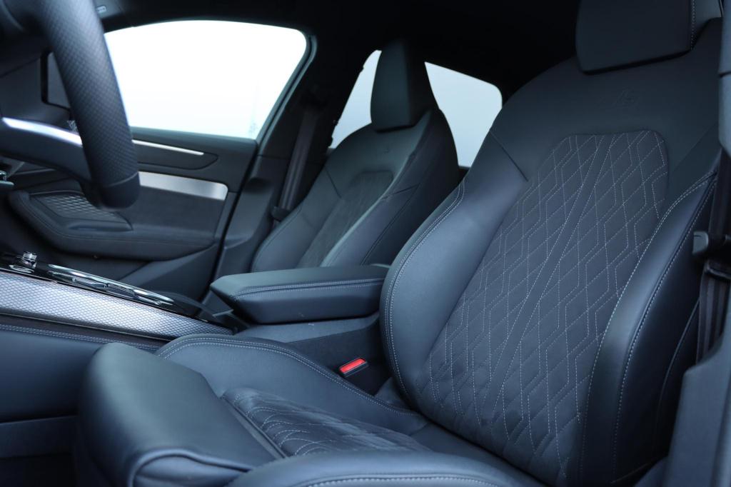 Audi A6 avant 2.0 e-hybrid quattro s edition competition 367pk s tronic | s