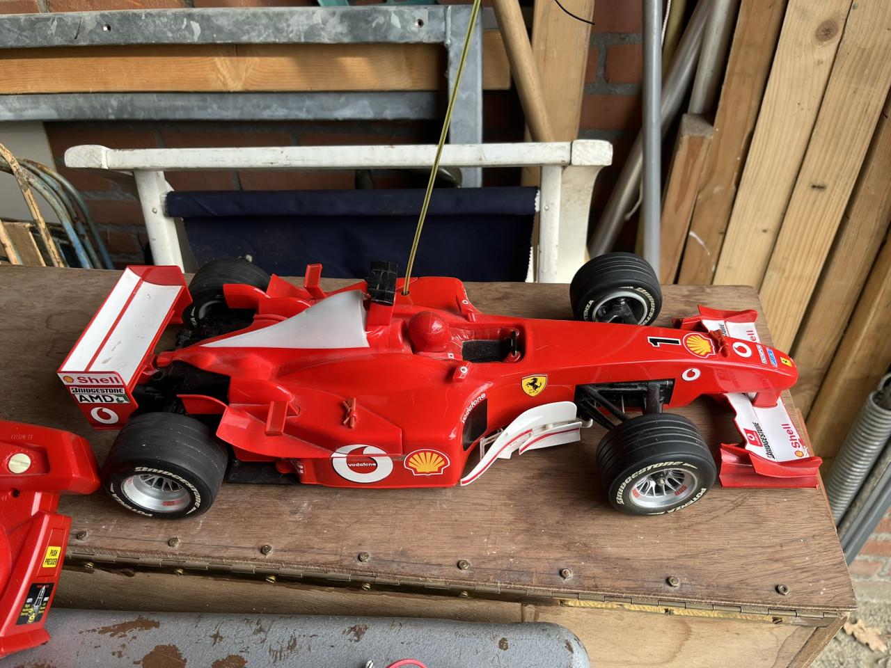 Radiografisch bestuurbare Nikko Ferrari f2003 GA-F1 RC auto