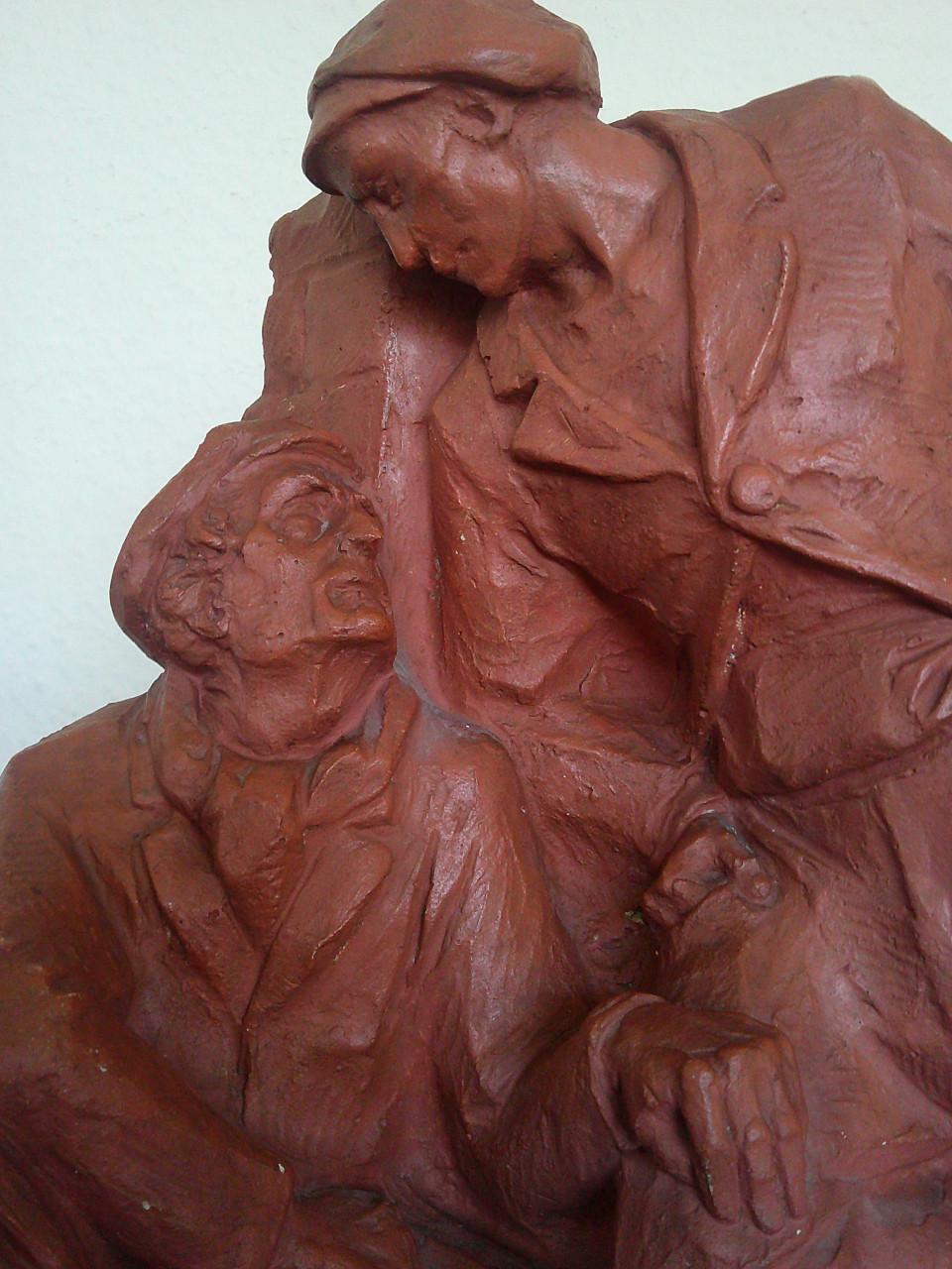 WERKLUI IN TERRA COTTA KLEUR, GESIGNEERD