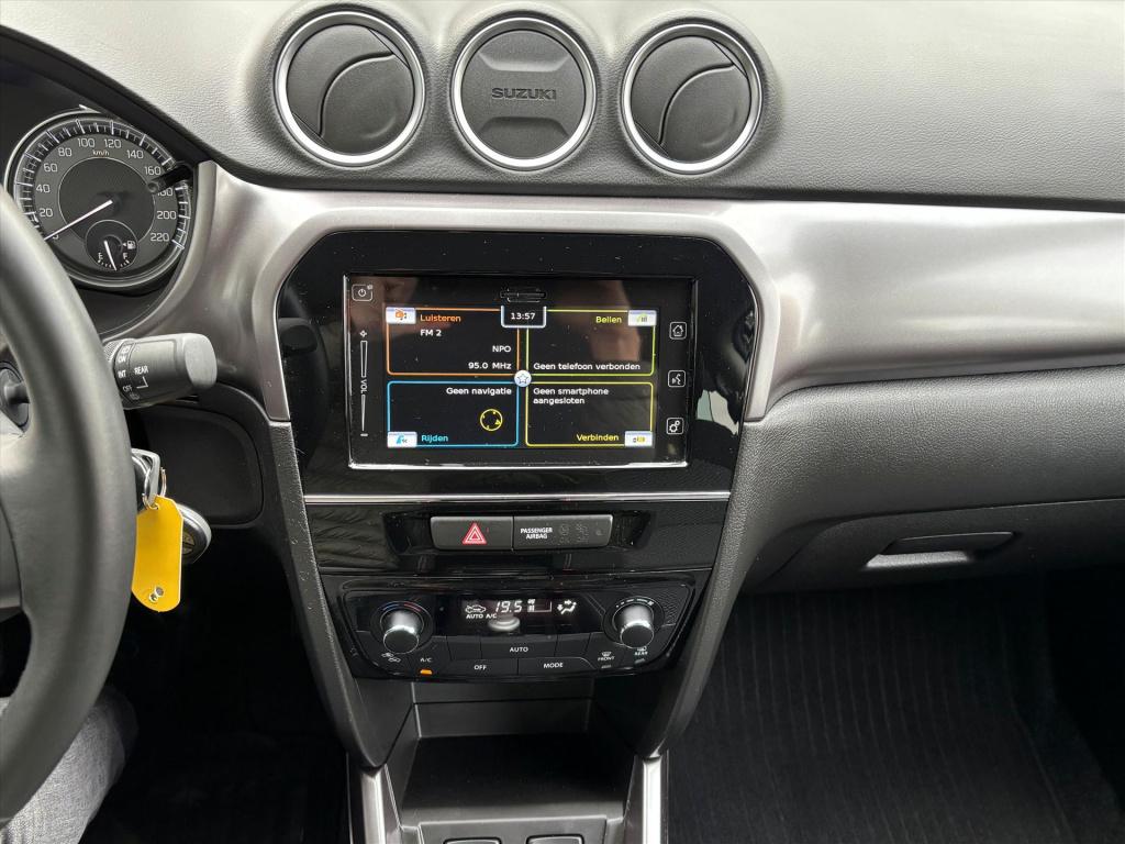 Suzuki Vitara 1.4 boosterjet smart hybrid select| navigatie| camera|climate