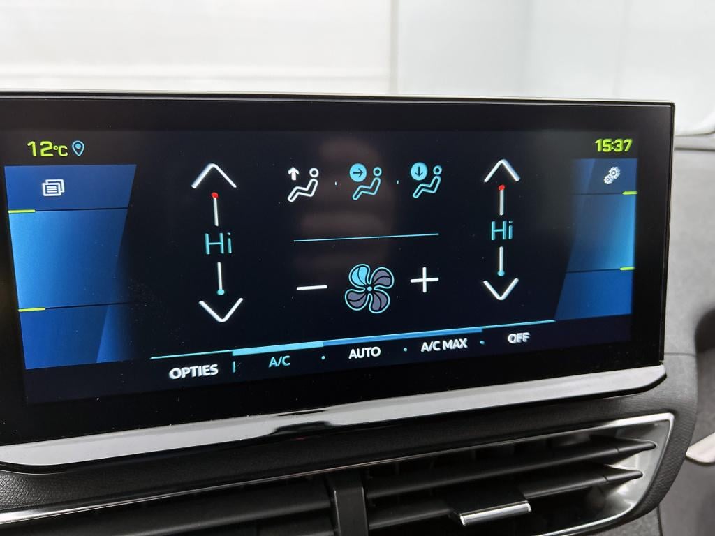 Peugeot 3008 plug-in hybrid 225pk automaat road trip | stoelverwarming | tr