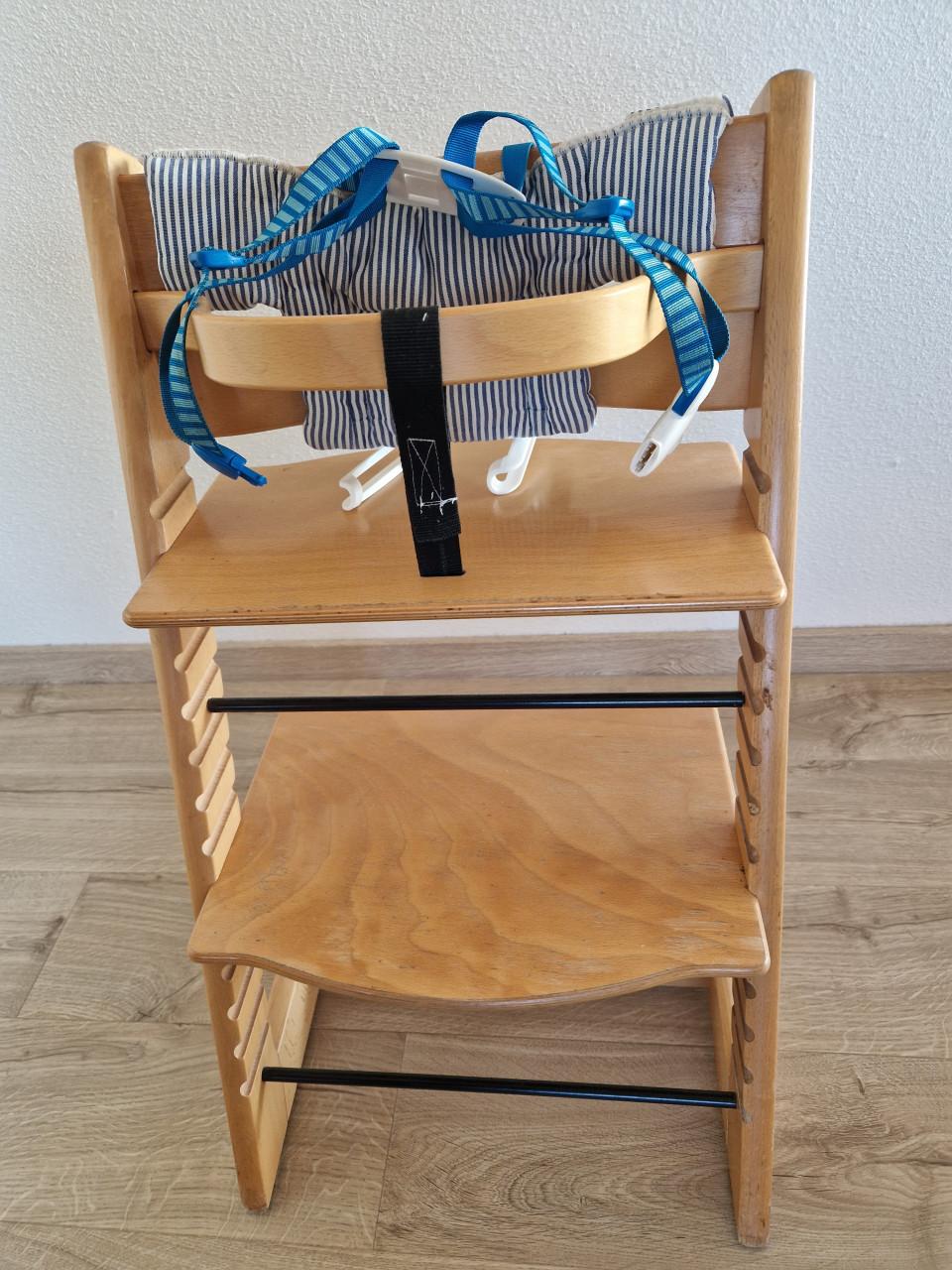 Tripp trapp stoeltje met beugel en tuigje