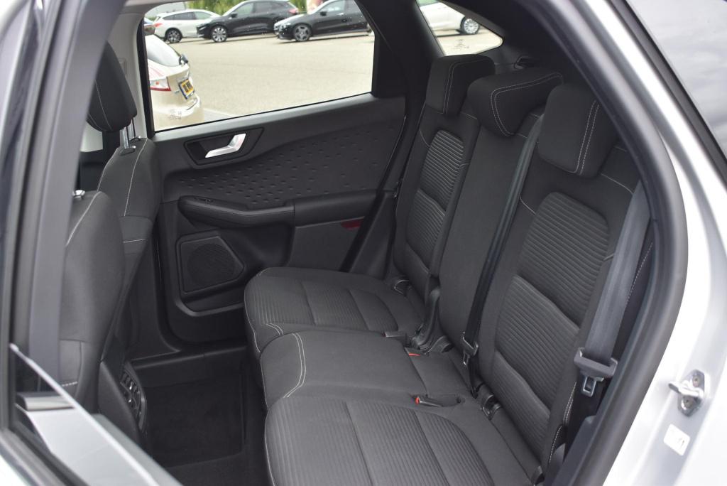 Ford Kuga 2.5 phev titanium x | climate control | adaptive cruise control |