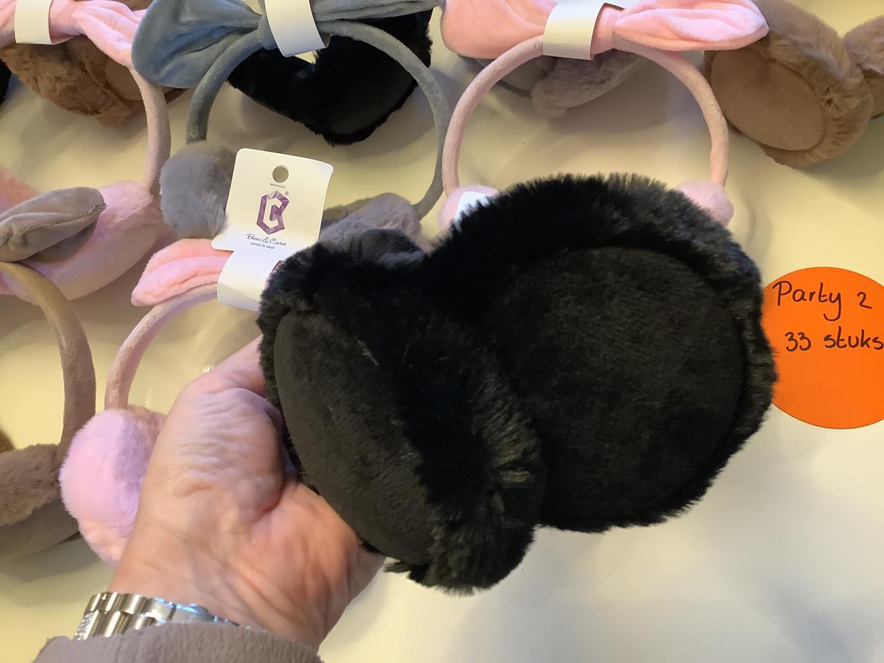 Partij leuke kinder oorwarmers. ( partij 2)